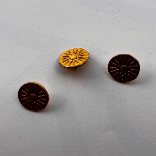Pins set with Vergina star like new without fasteners