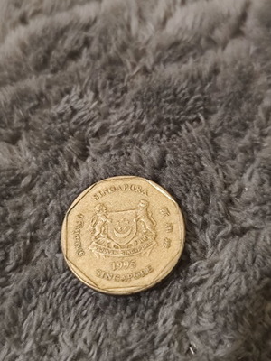 Singapore 1 dollar coin 1995 used
