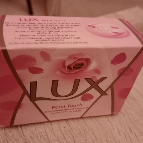 Lux collectible soap like new with almond cream scent and rose petals