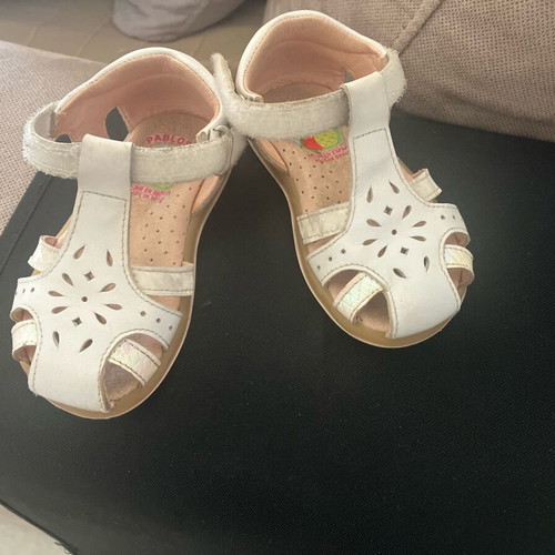 Pablosky StepEasy children's sandals size 21 white anatomical like new