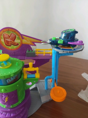 Superthings Headquarters like new