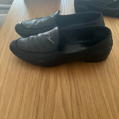 Loafers Giuseppe Zanotti used, size 44, black