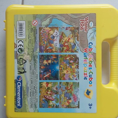 Winnie the Pooh cube puzzle like new, 20 cubes
