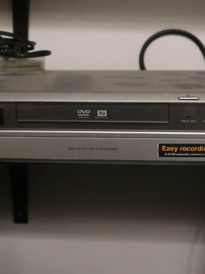 Sony CD-DVD player used model RDR-GX210