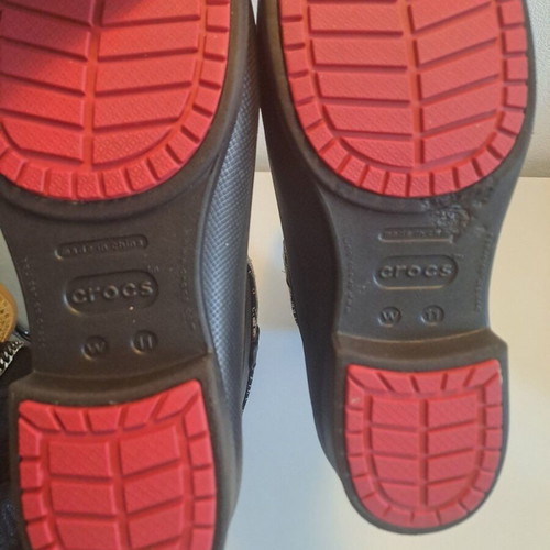 Crocs Bridle Wellie Waterproof Boots size 42 like new, black with plaid