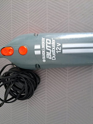 Handheld car vacuum cleaner with adapter like new