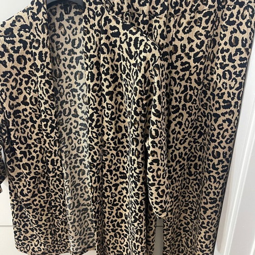 Tiger print set like new, black and beige