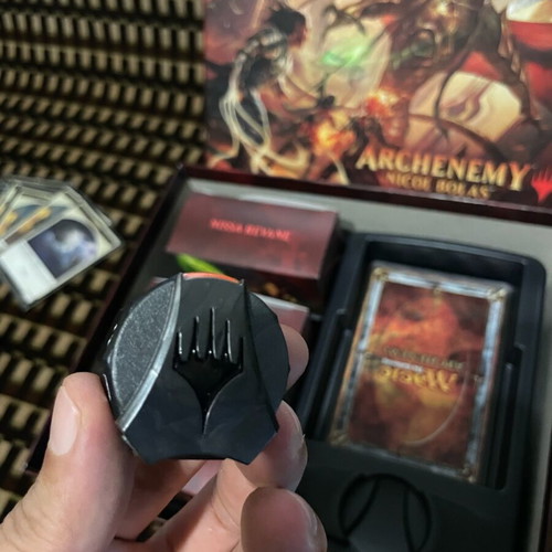 MTG Archenemy Nicol Bolas like new, 4 complete decks with cards