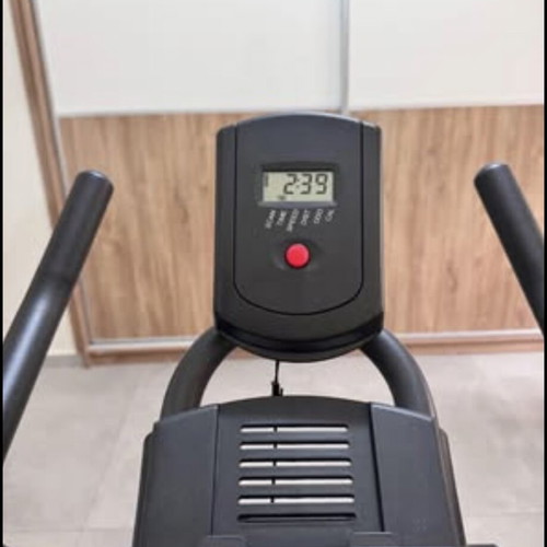 Viking Magnetic Spinning Bike like new with Wheels