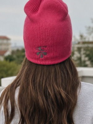 O'neill pink beanie hat, unused