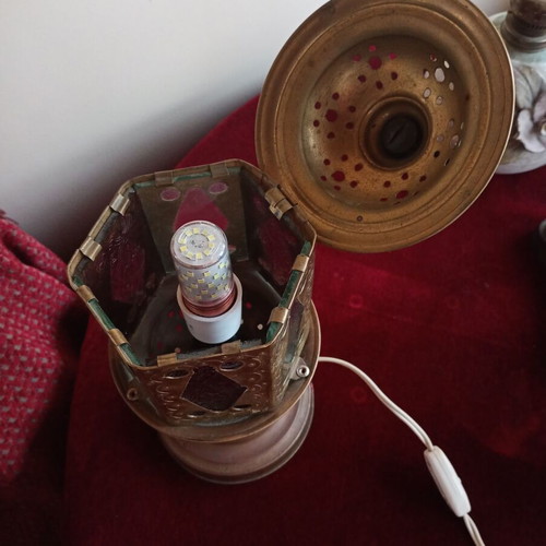 Brass table lamp used, height 0.34 m