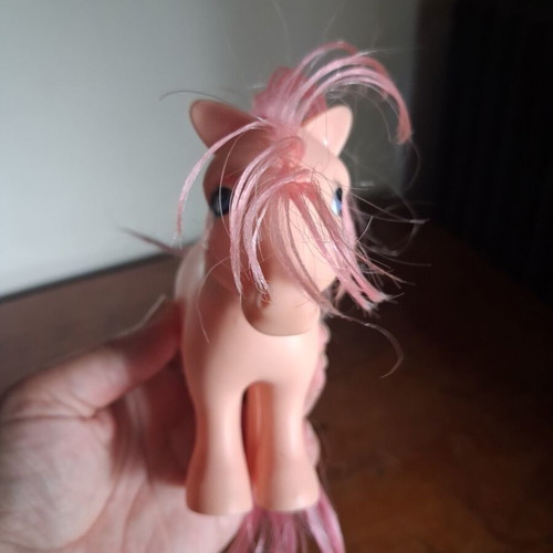Pony small in excellent condition