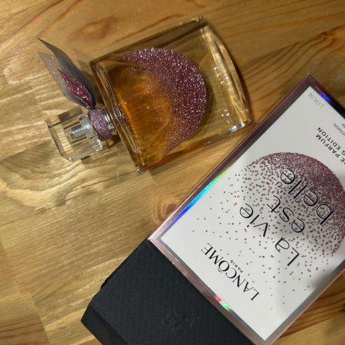 Lancôme La Vie Est Belle perfume, lightly used