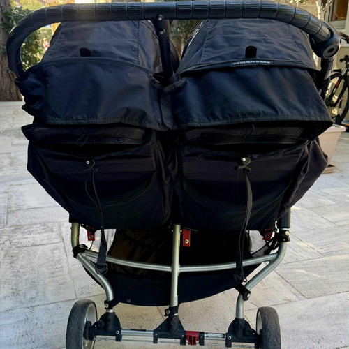 City Mini Double Baby Jogger twin stroller like new with double front wheels