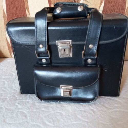 Vintage camera case leather used with small wear