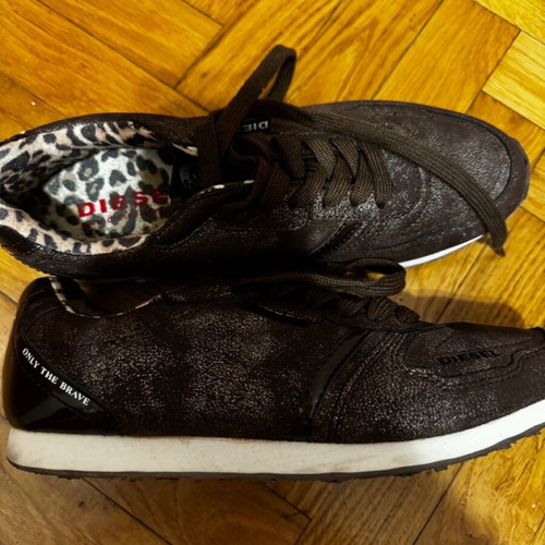 Diesel sneakers brown, worn once, size 40