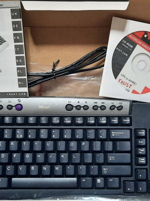 Trust Silverline Direct Access wired multimedia keyboard