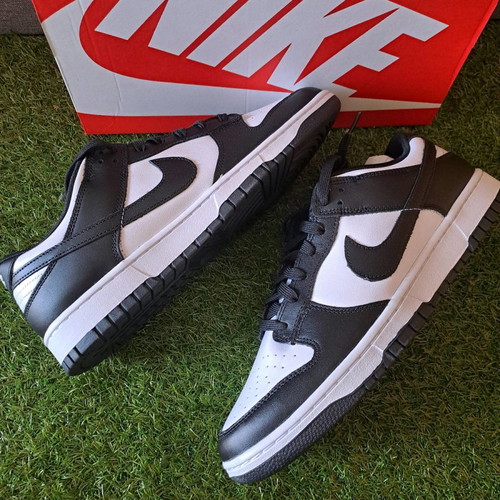 Nike Dunk Low Retro Panda new, size 44.5, white