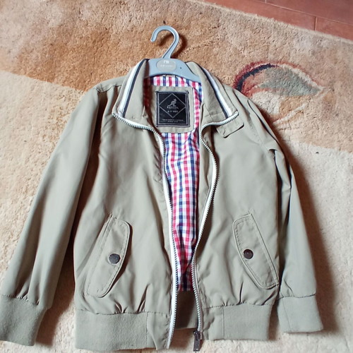 Jacket 6-7 years new beige, lightweight for spring or autumn