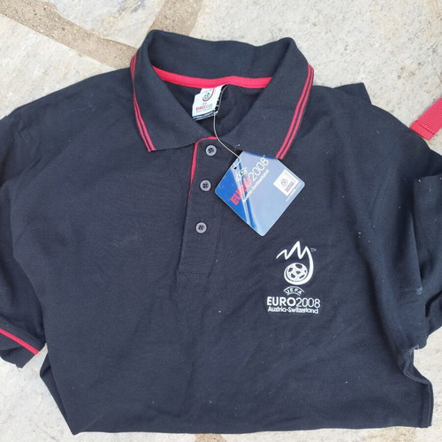 Euro 2008 collectible set with bag, medium T-shirt, official ball and bonus Hellas ball