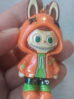 Labubu keychain new, orange