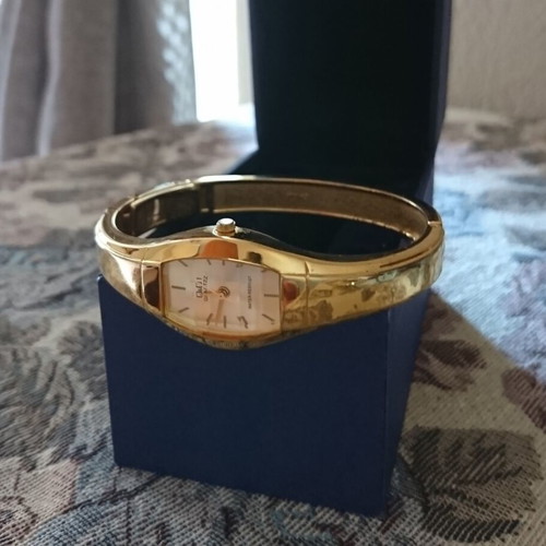 Q&Q Women's Waterproof Quartz Watch Gold Color Like New