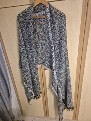 Oversized knitted scarf with fringes Achilleas Accessories like new
