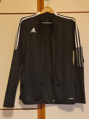 Adidas jacket medium black and white like new with side pockets
