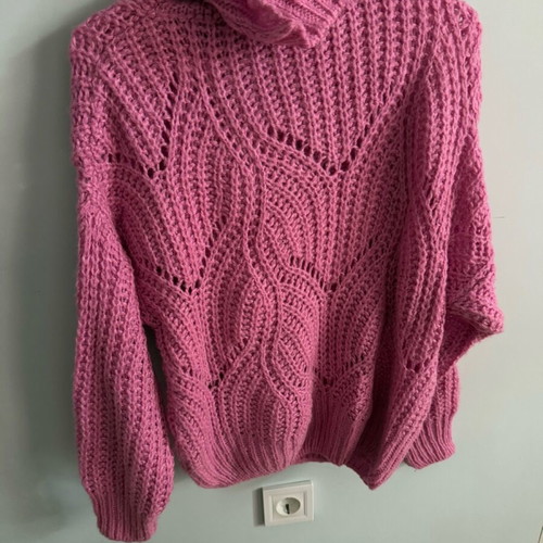 Handmade turtleneck sweater like new, pink