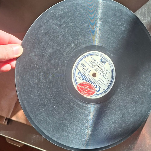 Columbia 78 RPM record used with Tino Rossi and Luigi Fort