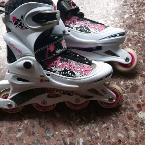Athlopaidia roller skates like new, adjustable sizes 34-37