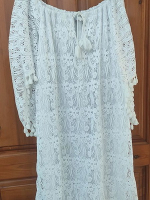White lace dress with lining size L