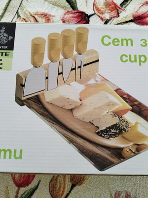 Cheese set with tempered glass cutting board, new
