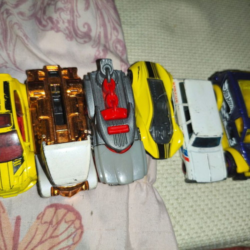 Hot Wheels used toy car pack