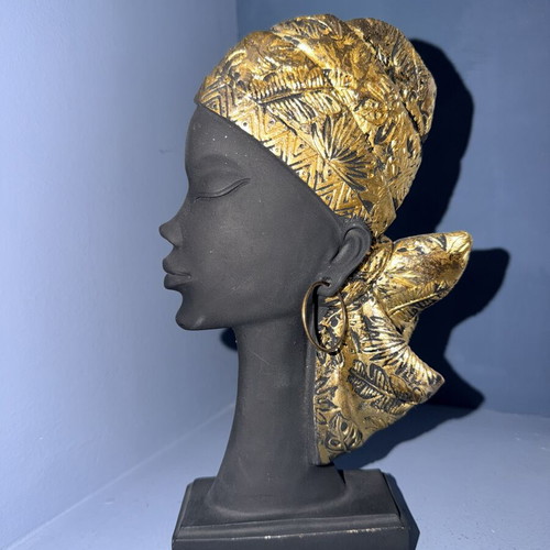 Decorative Woman Bust in Black and Gold like new