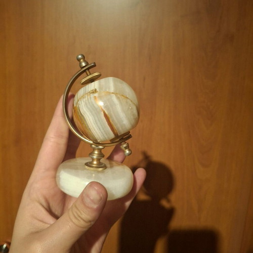 Decorative globe made of marble like new