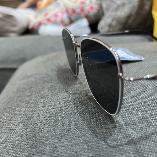 Body talk sunglasses new with minor frame defect