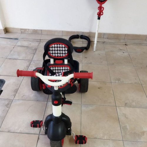 Tricycle Little Tikes like new