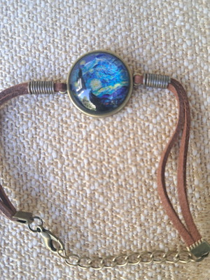 Van Gogh Starry Night Bracelet like new, multicolor with leather strap