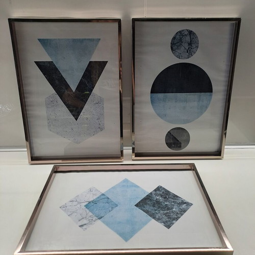 Silver frames set of 3 like new