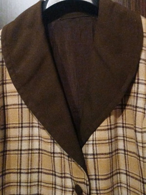 Mid-length checked coat like new, beige and brown