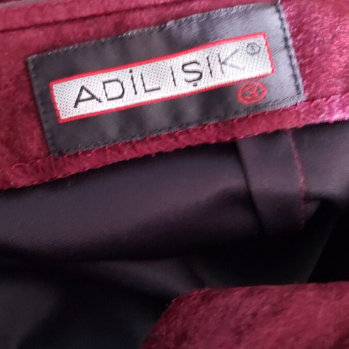 Adilisik velvet skirt with embroidery and slits like new, sizes L/XL