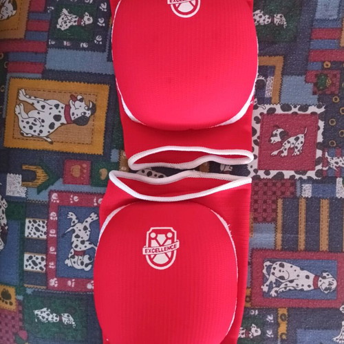 Athlopaidia volleyball knee pads like new, red, size small