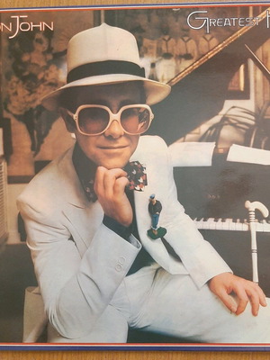 Elton John Greatest Hits vinyl like new 33 rpm