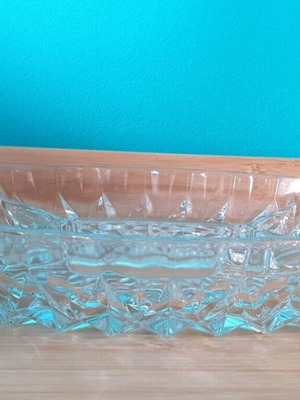 Glass serving platter like new