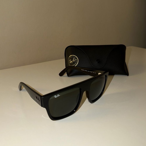 Ray-Ban men's sunglasses new with case and papers