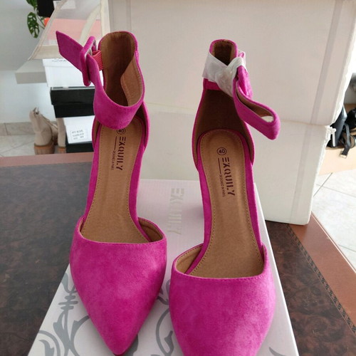 Women's pink pumps new, size 41, with thick 9 cm heel