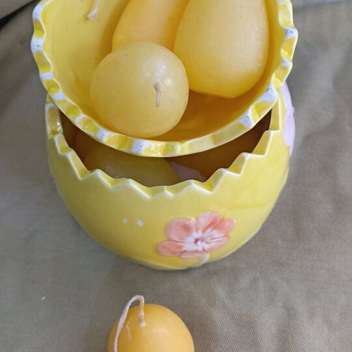 Ceramic egg with candles like new, 17 cm height, 9 pieces