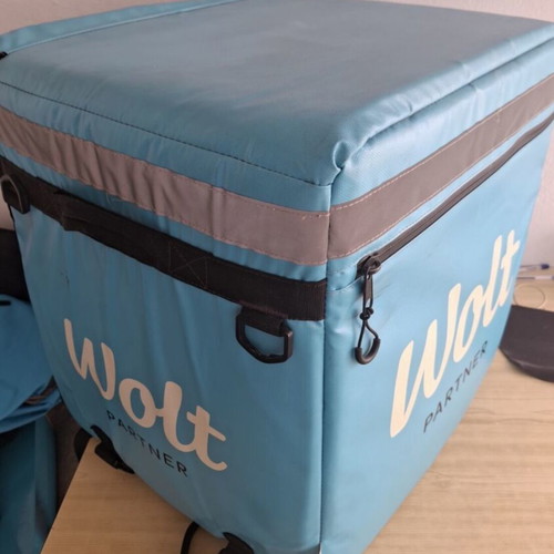 Wolt box large size like new