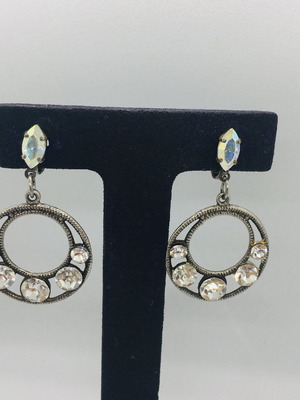 Vintage earrings clips